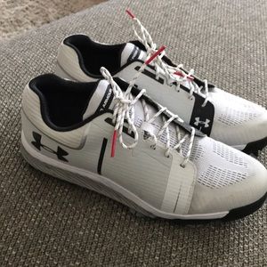 Men’s UA Golf Shoes - size 9